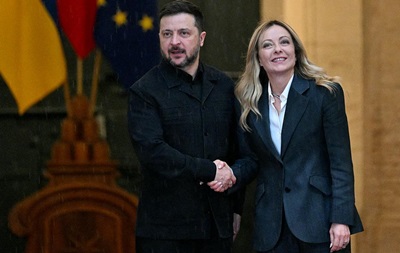 Зеленский прибыл в Рим и встретился с Мелони