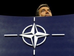 Расмуссен рассказал, как далеко Украина от членства в НАТО