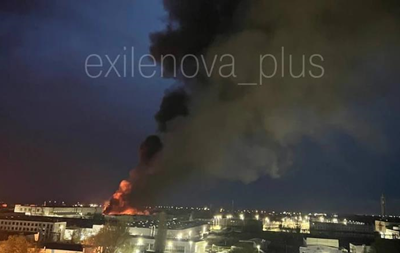 В Таганроге вспыхнул масштабный пожар после ракетного удара