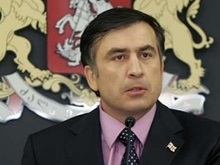 Саакашвили подписал указ о введении военного положения