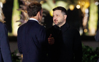 Макрон приветствовал разблокировку кредита Украине