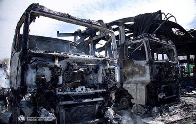 В Днепре сгорели 12 автомобилей на атакованной АЗС