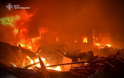 Чернигов под атакой вражеских БПЛА: горят дома