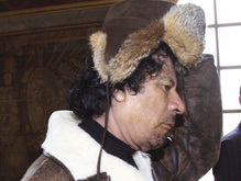 Обвиненный в побоях прислуги сын Муамара Каддафи выпущен под залог