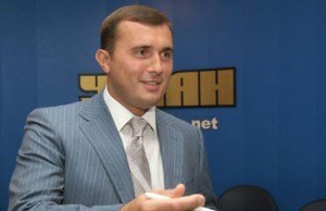 Подозреваемый в хищении 315 млн грн и покушении на убийство экс-депутат объявлен в розыск