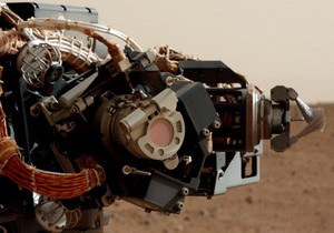 Кьюриосити передал NASA снимки с камеры манипулятора