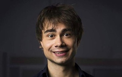 40-річний переможець Євробачення- 2009 приголомшив молодим виглядом