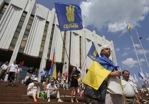 Источник в ПР: Янукович подпишет закон о языках до 20 августа