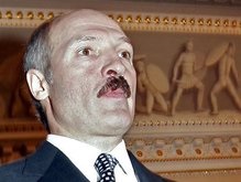 Лукашенко поставил всех белорусов на учет
