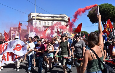 В Риме прошел массовый митинг против мигрантов
