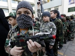 Власти Колумбии насчитали в рядах незаконных вооруженных формирований 15 тысяч детей