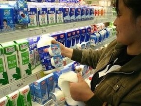 Власти Китая из-за меламина изымают из продаж молочные продукты