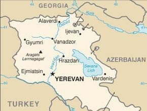 Более 10 человек пострадали в ДТП в Армении