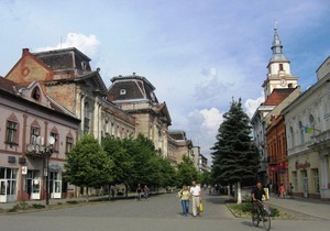 На Закарпатье проходит референдум об изменении названия города с украинского на венгерский