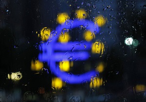 Год назад Марио Драги нарушил табу и спас евро - DW - кризис евро - проблемы еврозоны