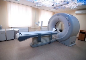 Ахметов купил два компьютерных томографа Хмельницкому и Ивано-Франковскому онкодиспансерам