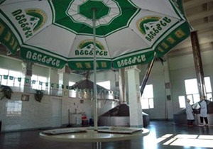 На пивоваренном заводе в Грузии разлилось 900 тонн пива