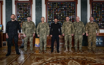 Официально: Гнатов и Сырский уволены, есть новый главком