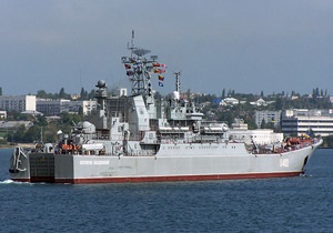 Украинский корабль успешно доставил на Мальту эвакуированных из Ливии иностранцев