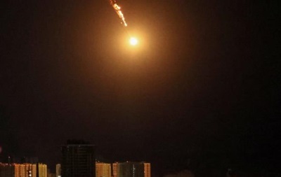 РФ нанесла удар по Киеву баллистическими ракетами