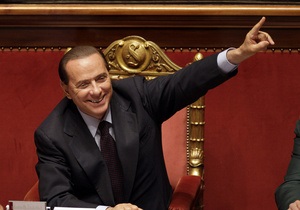 СМИ: Берлускони обещал своей любовнице место в итальянском парламенте