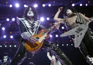 Из-за протестов фанатов группу Kiss исключили из числа участников концерта памяти Джексона
