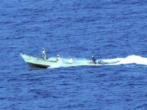 Голландское судно отбилось от сомалийских пиратов