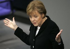 Меркель: Переговоры между Грецией и кредиторами  на верном пути 