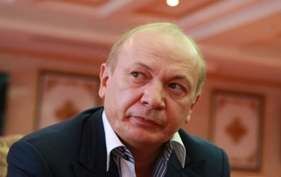 Соратник Януковича попал под санкции Украины