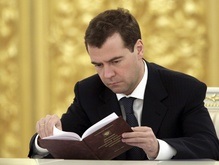 СМИ: Наступит ли в России медведевская оттепель?