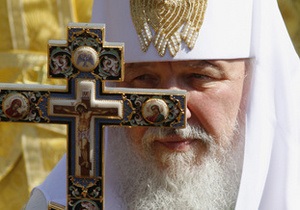 Просил бы вас не оставлять своей вахты: патриарх Кирилл поздравил ветеранов с Днем Победы
