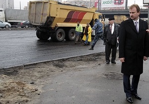 Дороги Киева - ГАИ назвало улицы, на которых сегодня проводятся ремонтные работы