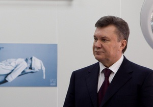 В год парламентских выборов Янукович обещает медикам существенную надбавку к зарплатам