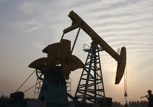 Мировые цены на нефть возобновили снижение