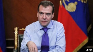 Медведев намекнул россиянам, за кого голосовать