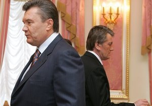 Источник: Ющенко передает Януковичу президентские полномочия