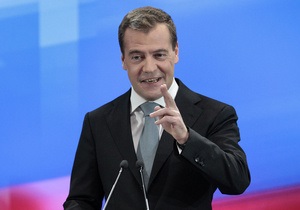 Медведев: ВТО пытается выбить из России слишком много уступок