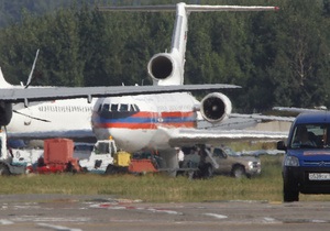 В России у самолета перед взлетом отвалилось колесо