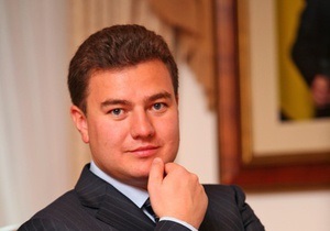 Янукович уволил зампреда Таможни, находящегося под подпиской о невыезде