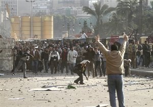 Во время акций протеста в Египте погибли 32 полицейских