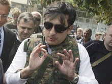 Саакашвили стал носить бронежилет