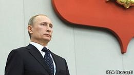 Путин попросил оппозицию  не раскачивать лодку 