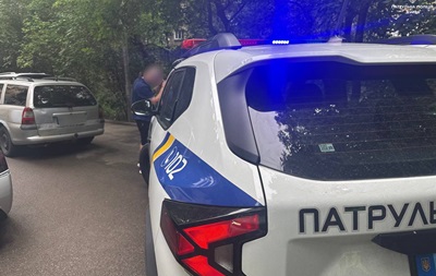 У ТЦК Києва сталася стрілянина: шестеро поранених