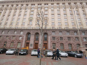 В Киеве собираются снести очередную порцию советских  памятников