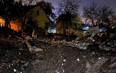 РФ атакувала Київ балістикою, під завалами люди