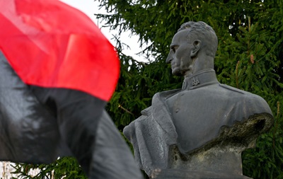 Рік Шухевича на Львівщині. Розвиток скандала