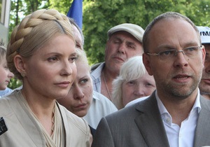 Тимошенко успела ознакомиться лишь с 4 из 14 томов дела по газу