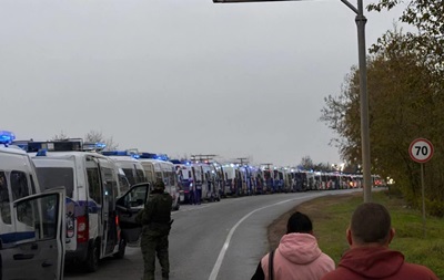 Эвакуированные жители Олешек покинули город