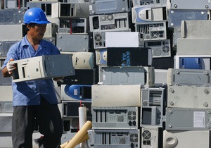 В ООН бьют тревогу: 70% мирового электронного мусора попадает в Китай