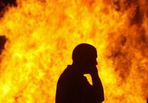 В Киеве из-за неосторожного обращения с огнем пострадали два человека
